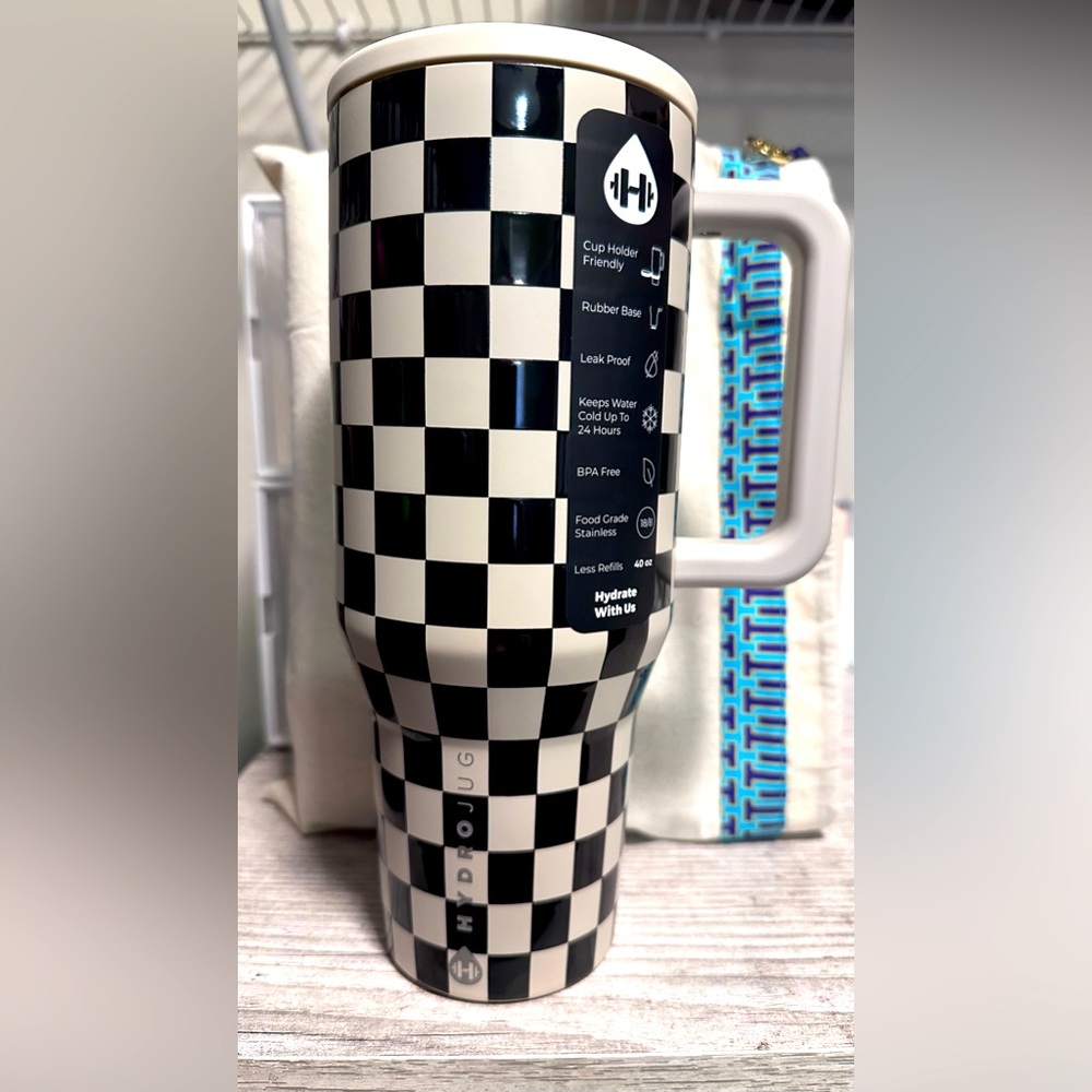 NWT LIMITED EDITION HydroJug 40oz Traveler, “AUBRIE CHECKERS”
